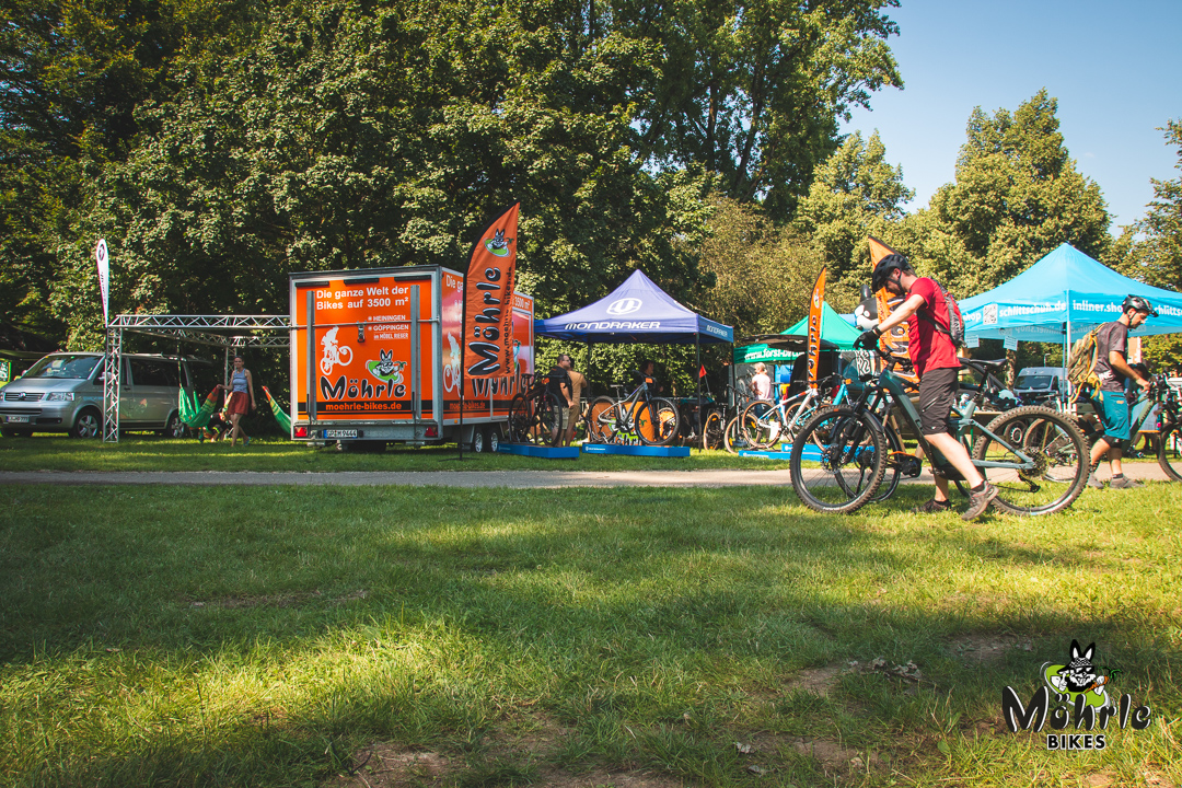BUS FESTIVAL GÖPPINGEN 2024 - CUBE MONDRAKER TREK RIESE MÜLLER Möhrle-Bikes grösstes Radfachgeschäft im Kreis Göppingen im Möbel Rieger Mega Store