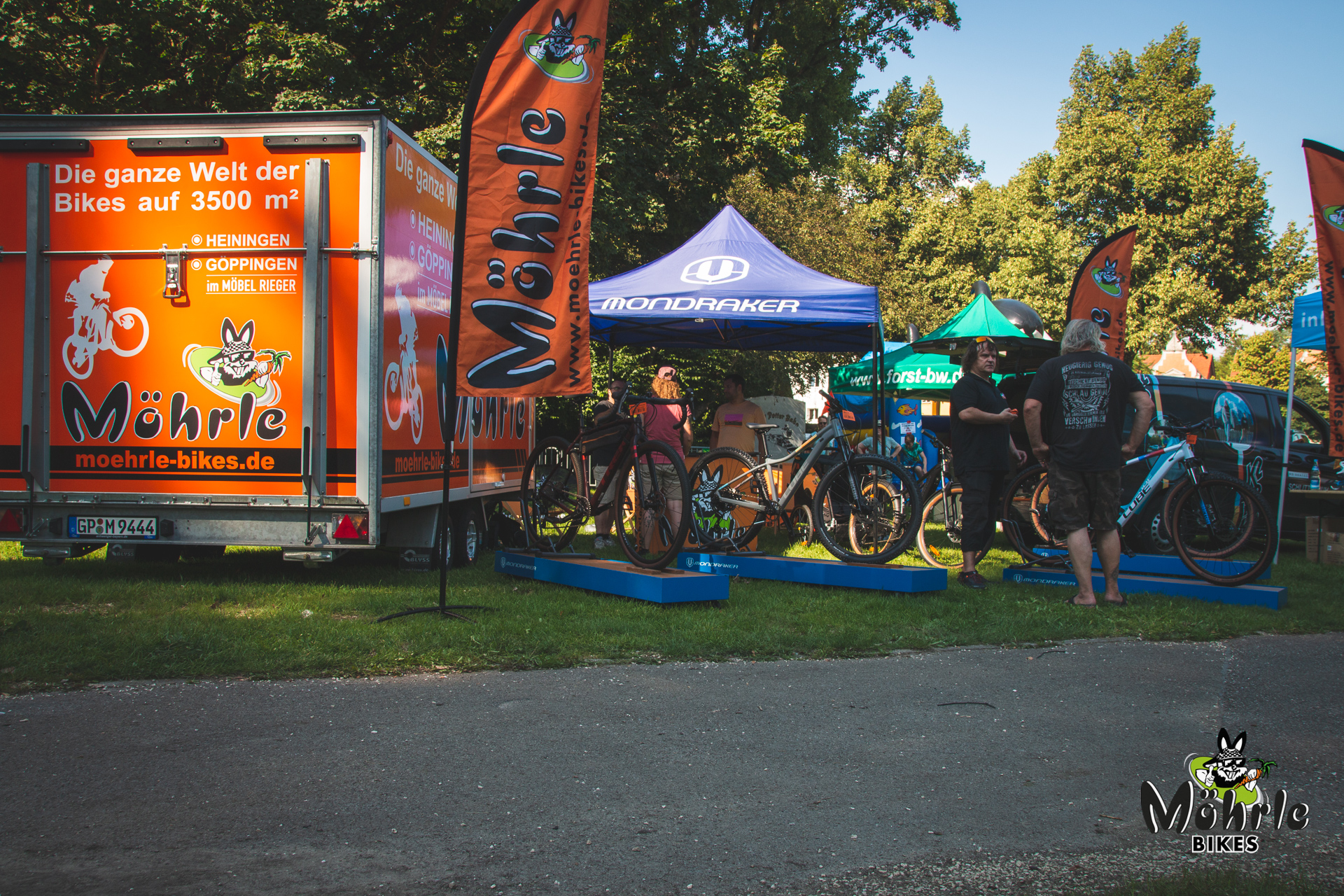 BUS FESTIVAL GÖPPINGEN 2024 - CUBE MONDRAKER TREK RIESE MÜLLER Möhrle-Bikes grösstes Radfachgeschäft im Kreis Göppingen im Möbel Rieger Mega Store