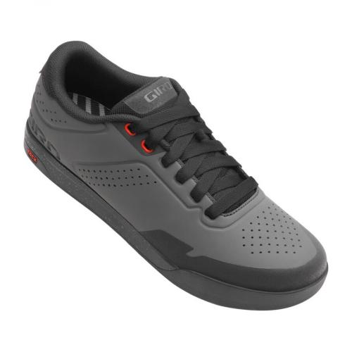 Giro Schuhe Latch black/dark shadow