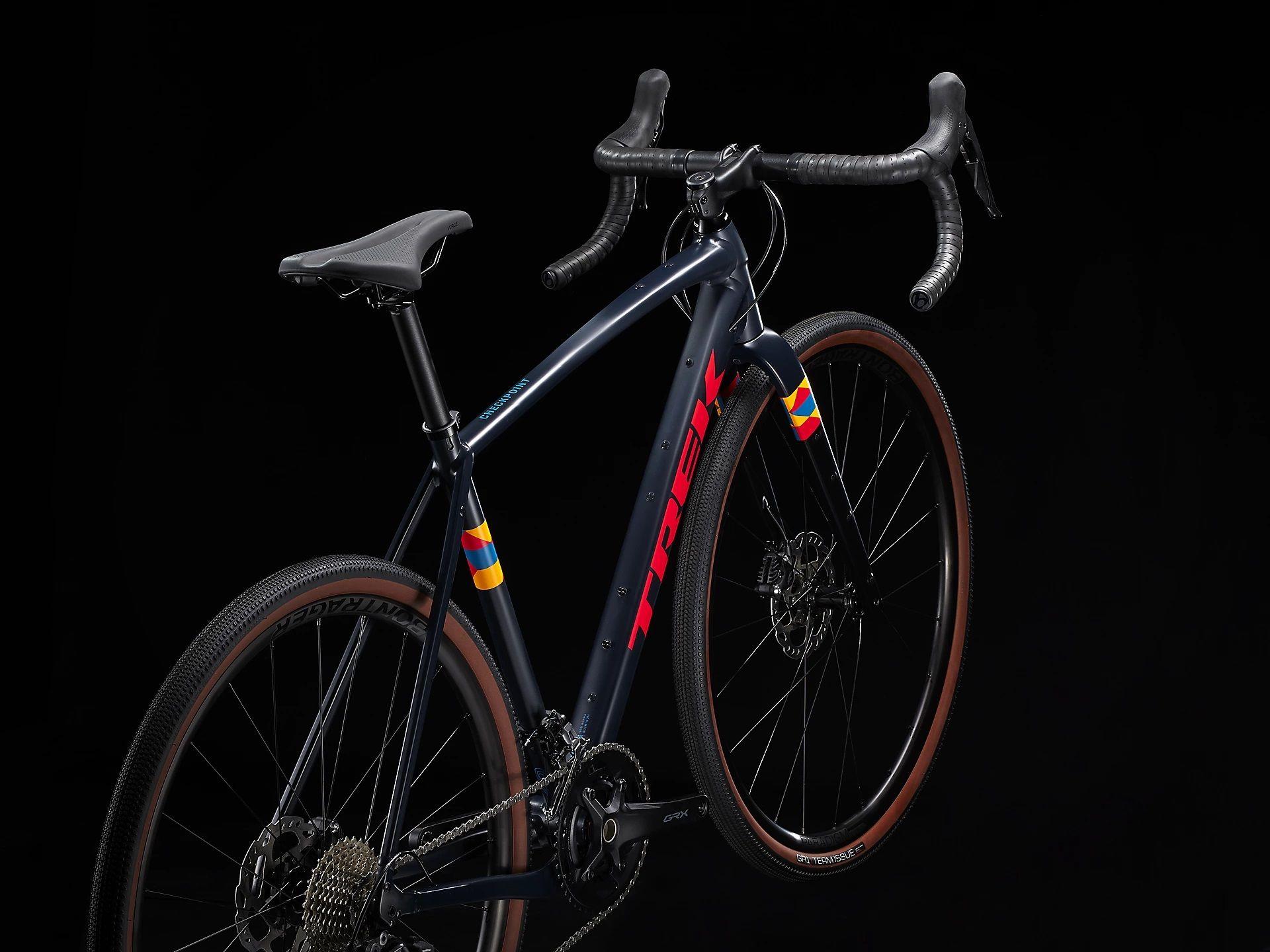 Trek Checkpoint ALR 5 Satin Nautical Navy Satin Red